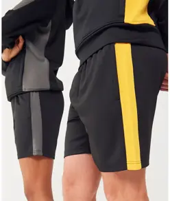 Pantaloncini in maglia con tasche a zip Finden & Hales