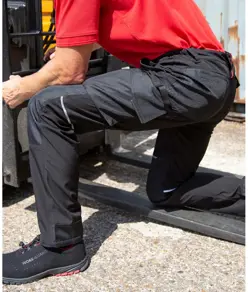 Pantaloni da lavoro slim in softshell Result Workguard