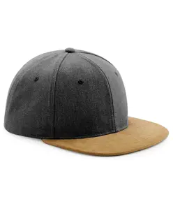 Snapback con visiera scamosciata Beechfield