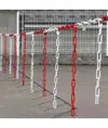 Barriera di delimitazione con catene verticali