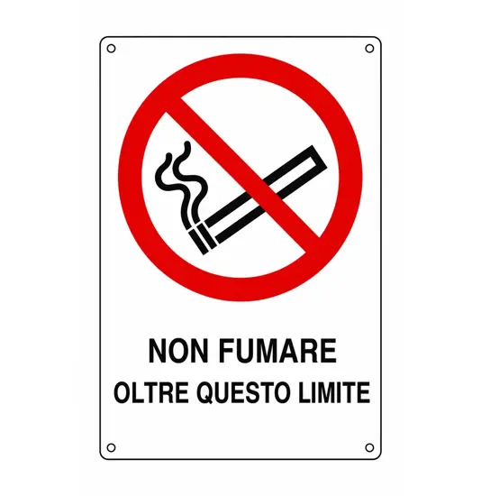 Cartello di divieto 'non fumare oltre questo limite'