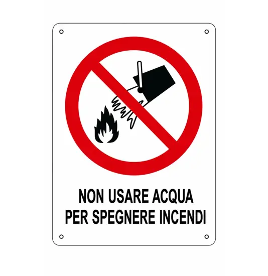 Cartello di divieto 'non usare acqua per spegnere incendi'