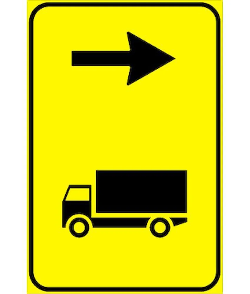 Cartello 'direzione autocarri consigliata' con direzione freccia a scelta, 900 x 1350 mm