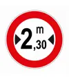 Cartello divieto di transito  a veicoli con larghezza superiore a...