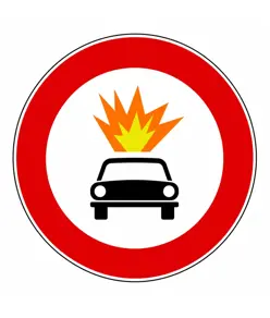 Cartello divieto di transito per veicoli che trasportano esplosivi