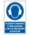 Cartello  in questo reparto è obbligatorio l'uso di protezioni acustiche