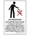 Cartello multilingue 'no mozziconi, scontrini e fazzoletti'