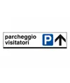 Cartello 'parcheggio visitatori'