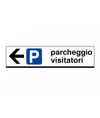 Cartello 'parcheggio visitatori'