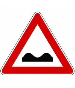 Cartello pericolo strada deformata