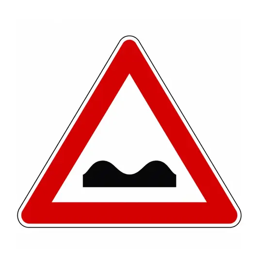 Cartello pericolo strada deformata