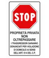 Cartello 'proprietà privata non oltrepassare'
