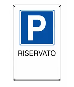 Cartello 'riservato' con spazio neutro scrivibile