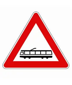 Cartello stradale attraversamento tram