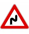 Cartello stradale doppia curva a destra