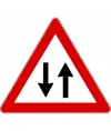 Cartello stradale doppio senso di circolazione