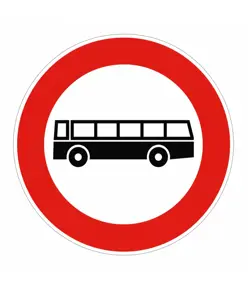 Cartello stradale transito vietato agli autobus