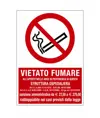 Cartello vietato  fumare all'aperto nelle aree di pertinenza di questa