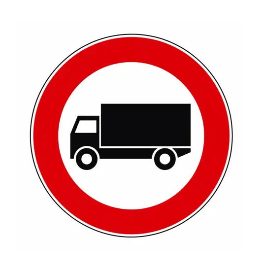 Cartello vietato il transito ai mezzi pesanti