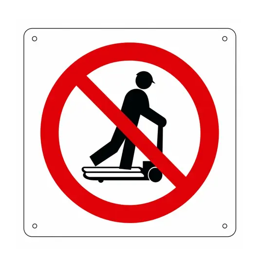Cartello vietato  salire sui transpallet