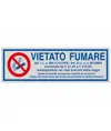 Pellicola adesiva per interni 'vietato fumare per condominio' con articoli