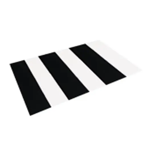 Striscia adesiva per realizzazione attraversamento pedonale. dim 30 cm x 1 mt.