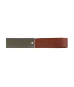 Chiavetta USB 4 Gb in PU e metallo . Possibilità di import su richiesta a partire da 250pz