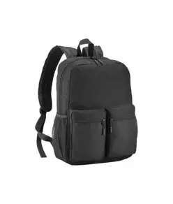 Zaino in poliestere 600D con cinque tasche di cui due laterali retinate, spallacci regol.