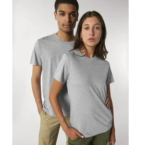 La t-shirt essenziale unisex Stanley Stella Rocker IN OFFERTA