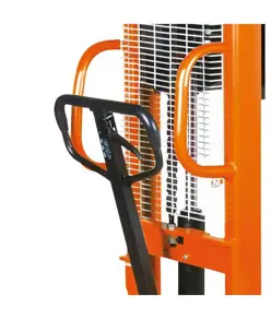 Carrello elevatore portata 1T