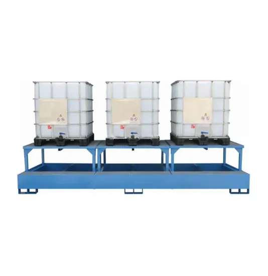 Vasca con 3 rialzi e protezione zincata per 3 cisternette da 1000 litri