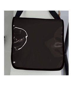 Cartella in poliestere 600D con tracolla regolabile e patta in PVC lucido Cartella in poliestere 600D con tracolla regolabile e patta in PVC lucido