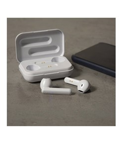Auricolari bluetooth con scatola di ricarica e cavo di ricarica micro USB incluso. Auricolari bluetooth con scatola di ricarica e cavo di ricarica micro USB incluso.
