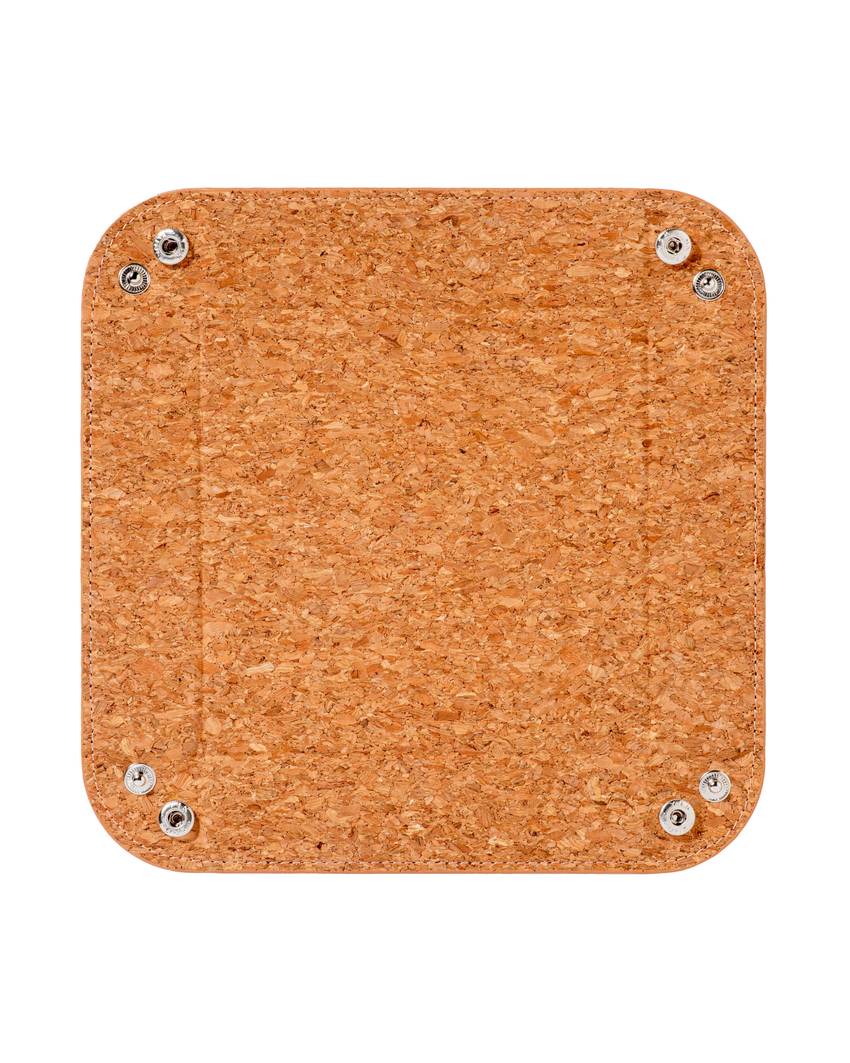 Svuotatasche in sughero con bottoni automatici.