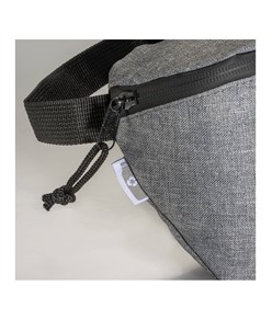 Marsupio in r-pet , tasca frontale con cerniera Marsupio in r-pet , tasca frontale con cerniera