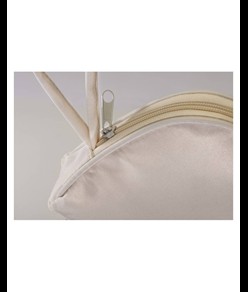 Beauty case in morbido poliestere con pratica maniglia da trasporto