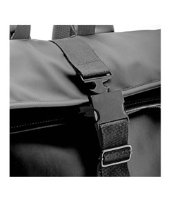 Zaino porta PC in Soft PU water resistant con sistema di aggancio ai trolley Demi - Design Milano Zaino porta PC in Soft PU water resistant con sistema di aggancio ai trolley Demi - Design Milano