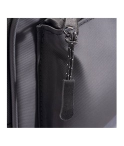 Marsupio in poliestere water resistant. Tasca frontale con cerniera e cintura regolabile Demi - Design Milano Marsupio in poliestere water resistant. Tasca frontale con cerniera e cintura regolabile Demi - Design Milano