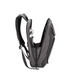 Zaino porta PC in PET riciclato Demi - Design Milano Zaino porta PC in PET riciclato Demi - Design Milano